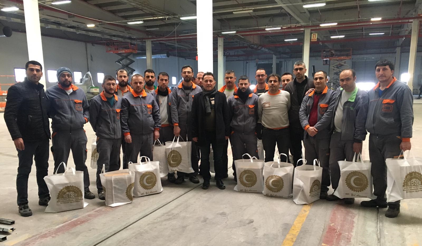 40. Yılımıza Özel Üyelerimiz İçin Hazırlattığımız Paşabahçe Hediye Setlerimiz İSTİKBAL ve MONDİ HOME Fabrikamızda Dağıtıldı