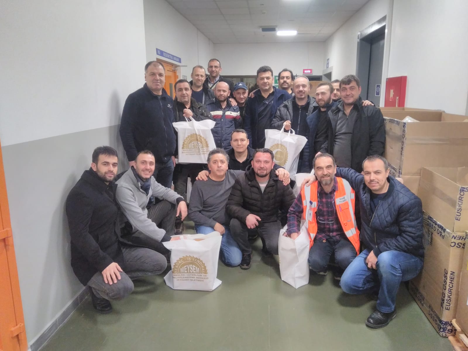 40. Yılımıza Özel Üyelerimiz İçin Hazırlattığımız Paşabahçe Hediye Setlerimiz P&G Fabrikamızda Dağıtıldı