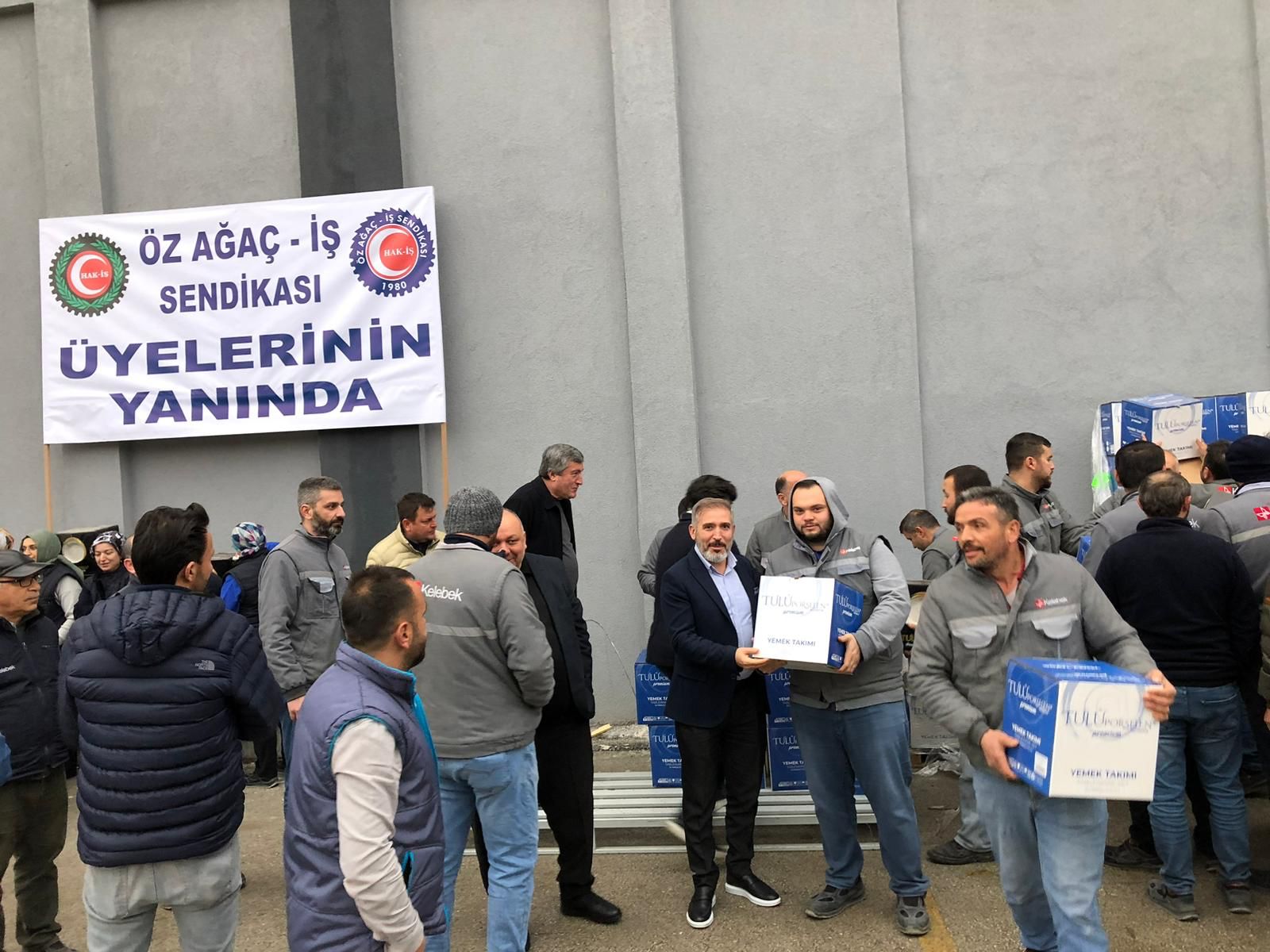 Düzce Depreminden Zarar Gören Üyelerimize Ev Eşyaları Dağıtıldı