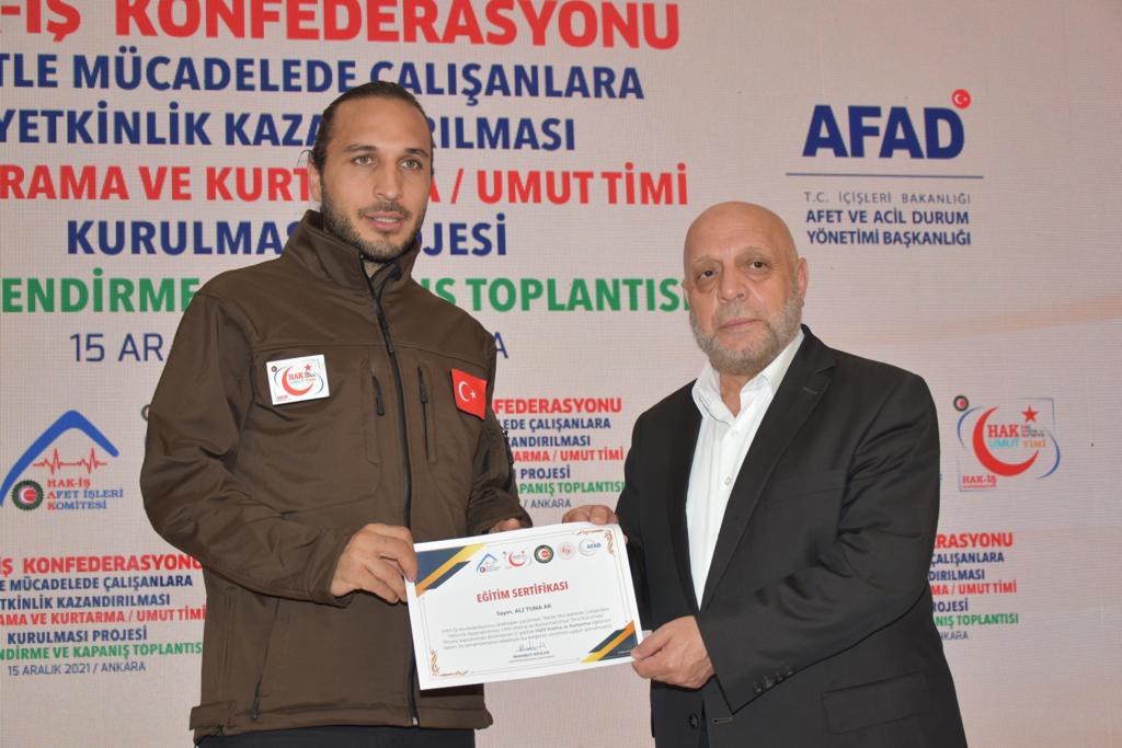 HAK-İŞ Arama Kurtarma Timi Eğitimi İçişleri Bakanımız Süleyman Soylu'nun da katıldığı Törenle ile Tamamlandı