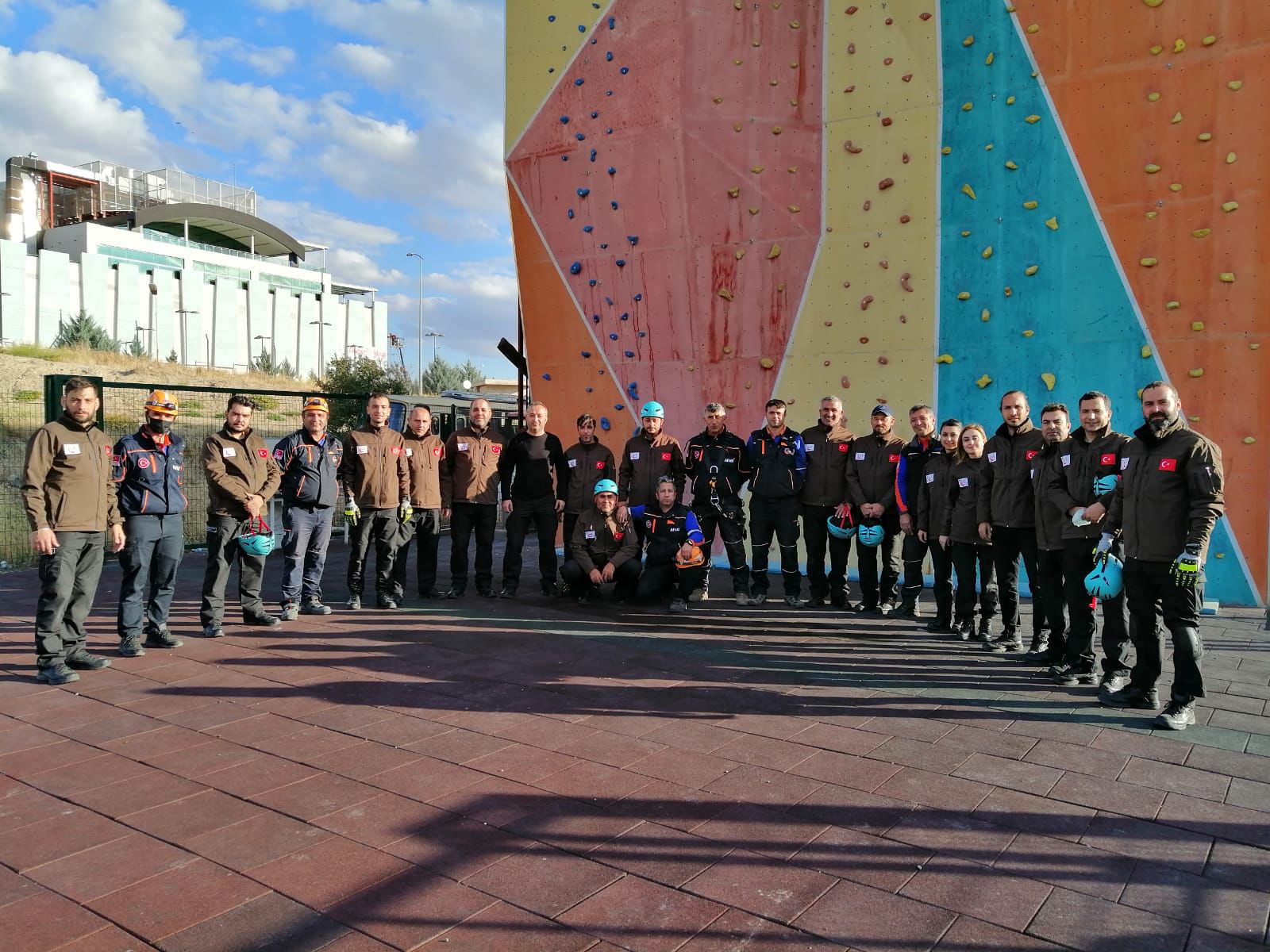 HAK-İŞ tarafından başlatılan HAK Arama Ve Kurtarma/Umut Timine Sendikamızdan da katılım sağlandı