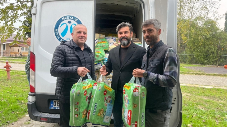 Bebek Bakım Ürünlerimizi Sakarya Aile ve Sosyal Hizmetler Müdürlüğüne Teslim Ettik